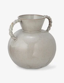 Vina Vase