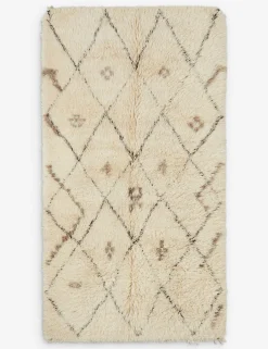 Vintage Moroccan Hand-Knotted Wool Rug No. 14, 5'1" x 9'3"