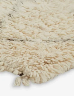 Vintage Moroccan Hand-Knotted Wool Rug No. 14, 5'1" x 9'3"