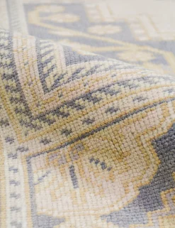 Vintage Turkish Hand-Knotted Wool Rug No. 488, 5' 1