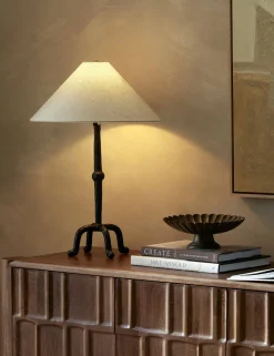 Winry Table Lamp