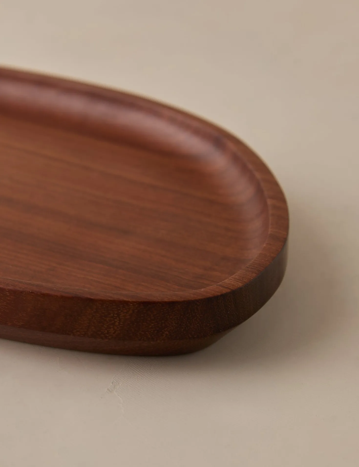Wood Leaf Tray by Itza Wood