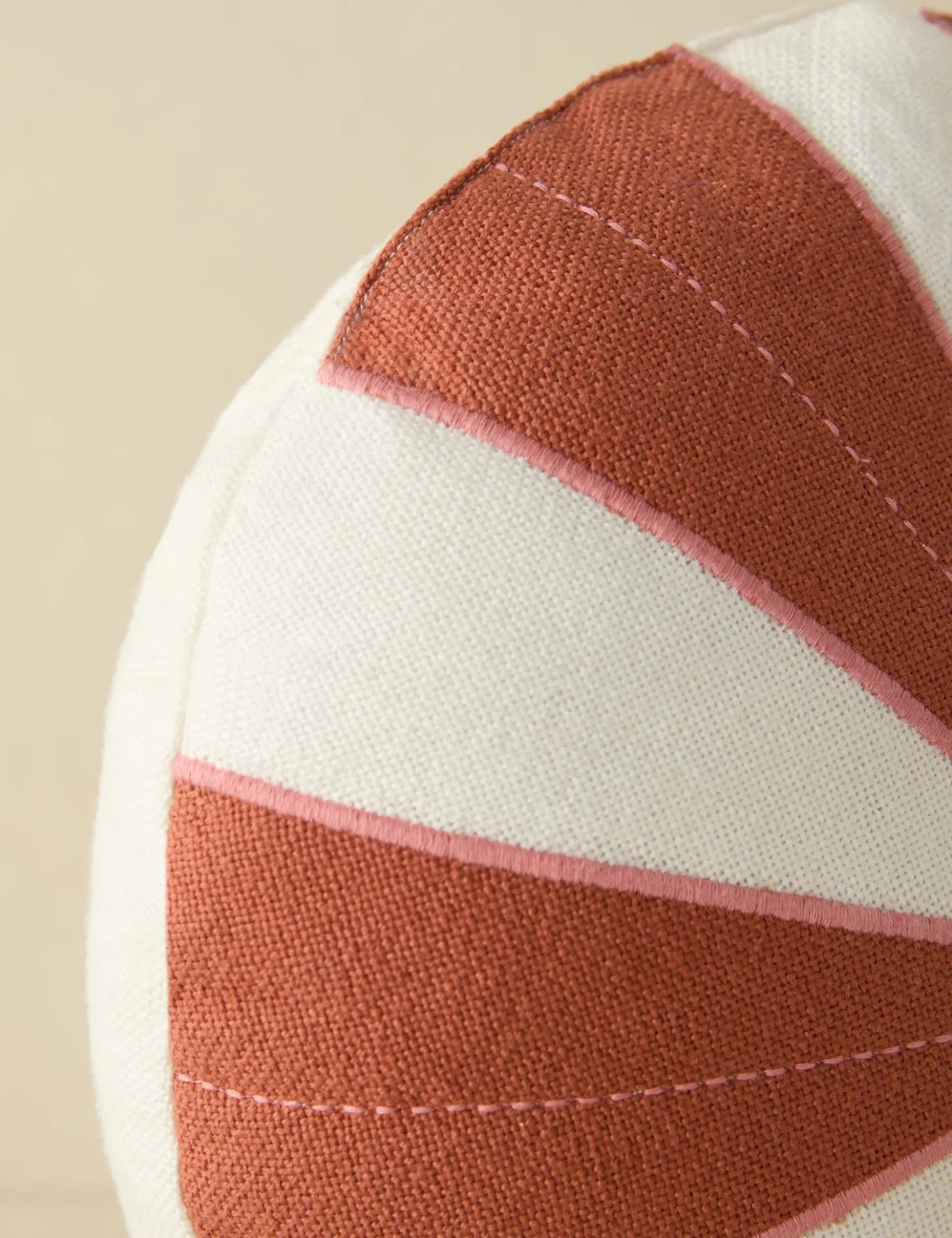 Wrenley Indoor / Outdoor Pillow