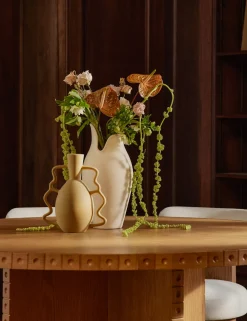 Zayden Vase