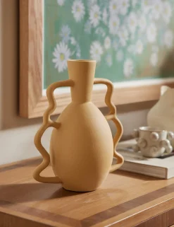 Zayden Vase