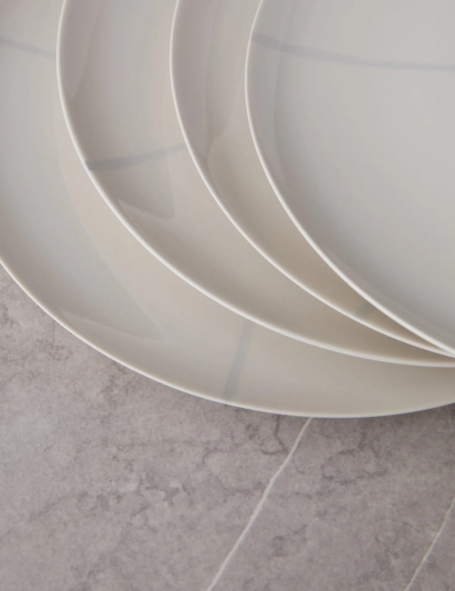 Zuma Porcelain Dinnerware by Kelly Wearstler x Serax